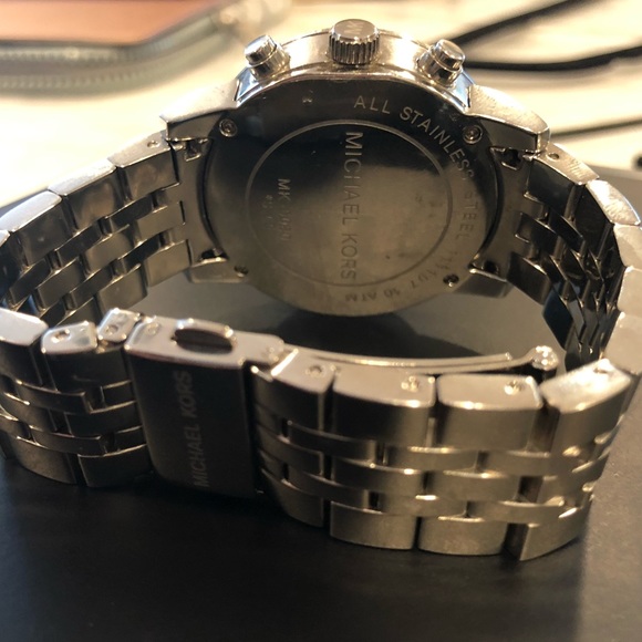 Michael Kors Women’s Watch, Style: 5020 - Picture 12 of 12